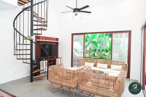 Amadeo Villa | Modern Tropical 2BR Villa Pool Retreat in Amadeo