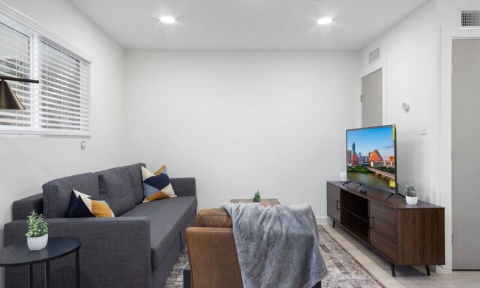 Zilker Apartment | Modern Unit in Austin Just 5 Min from Downtown Fun