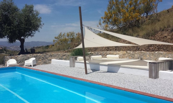 Canillas de Aceituno House | Modern Villa, Big pool, Amazing view