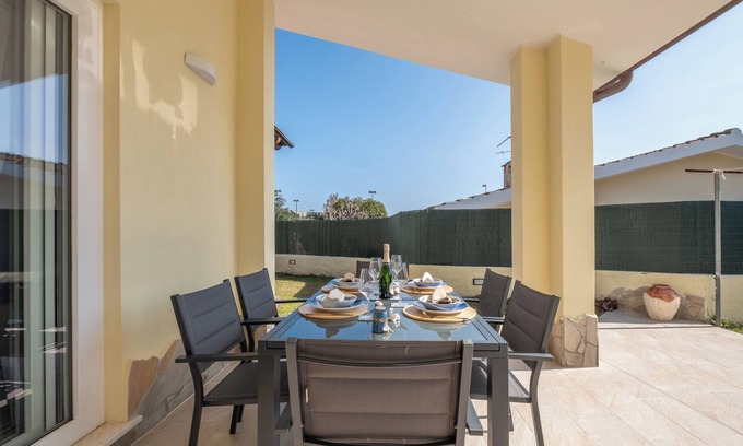 Costa Rei Villa | Modern villa 5 minutes walk from the beach - AC, WIFI, BBQ and FREE PARKING
