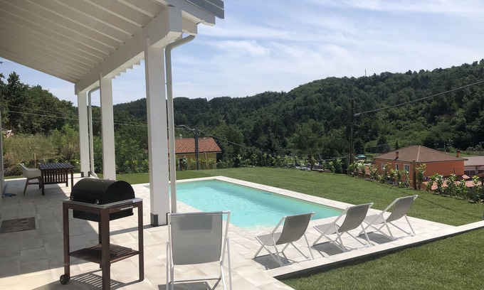 Plodio Villa | Modern villa with private pool, close to beach, wine region and great cities