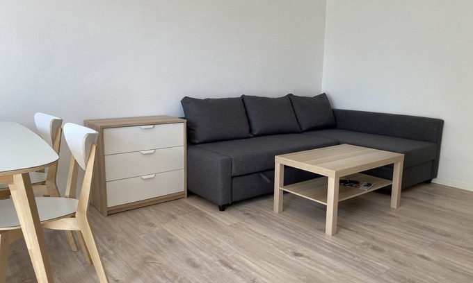 Schwandorf Apartment | Modern workers rental/rental housing (SAD 151)
