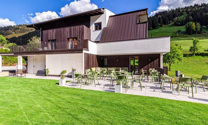 Rifenal Apartment | moderne Ferienwohnung in Zams