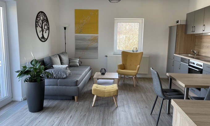 Bernsdorf Apartment | Moderne Wohnung mit Balkon Inmitten der Lausitz