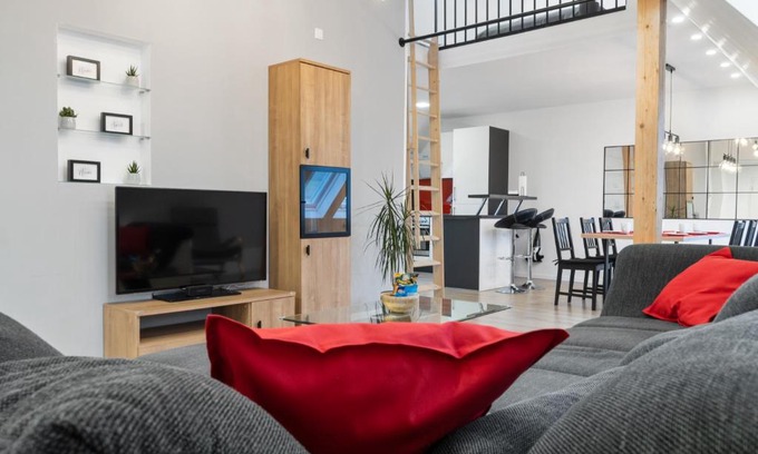 Lochtrop Apartment | Modernes 3-Zimmer Loft mit Balkon Hennesee 5 min