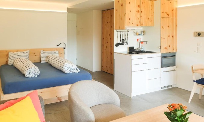 Champfer Apartment | Modernes Alpenstudio mit Bergblick, Pool und Sauna