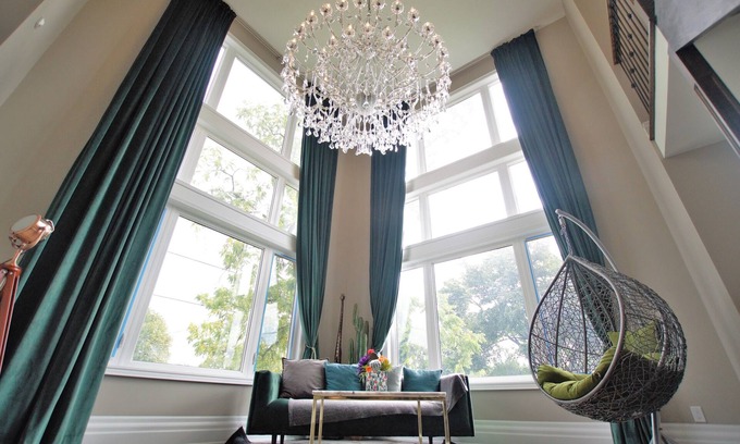Richmond Hill House | Modernized Five Bedroom Villa