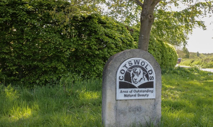 Nether Westcote Cottage | Molly's Bit