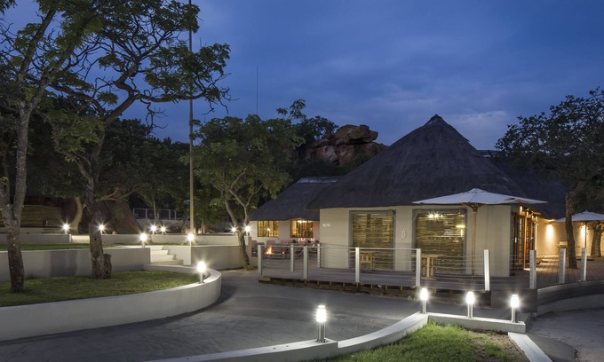 Modimolle Cabin | Monate Game Lodge