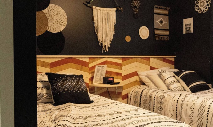Pittsfield Hotel | Monroe Street Suites