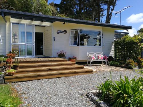 Awatuna House | Mont's Cottage