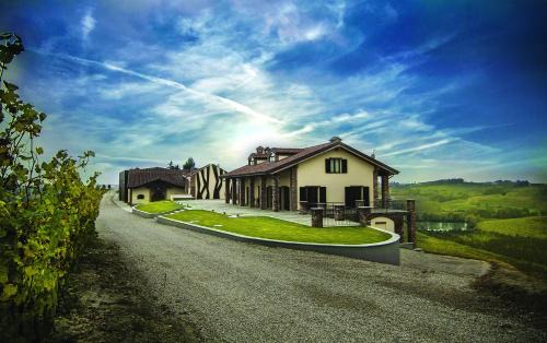 San Desiderio House | Montalbera Wine Suites