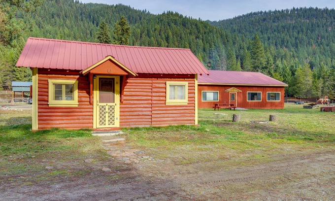 De Borgia Cabin | Montana Cabin: Day Trip to Glacier Nat’l Park!