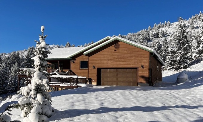 Bozeman Cabin | Montana Mountain Sanctuary Retreat