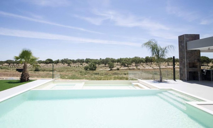 Grandola Cottage | Monte Calmaria by Estilo Lusitano, with private pool and Jacuzzi