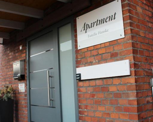 Isenbuttel Apartment | Monteurwohnung Ferienwohnung Rose in Isenbüttel Nähe Gifhorn, Wolfsburg, Braunschweig