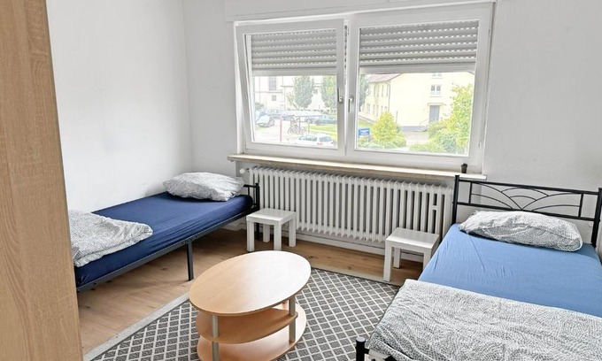 Oberhausen-Rheinhausen House | Monteurzimmer nahe Mannheim, Heidelberg, Karlsruhe, Bruchsal, Philippsburg, Speyer