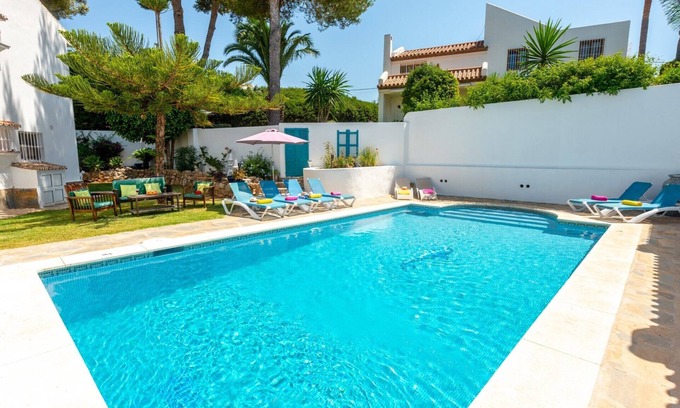 Olocau Villa | Montevistas Retreat - Cycling, Hiking, Relaxation , Yoga, 25 Minutes Valencia