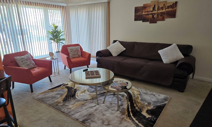South Holland House | Monthly Specials! Cozy Home away from Home