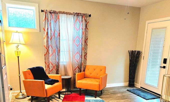 Oak Hill House | Monthly Stay+ Cozy 2br/1bath West Jax/Orange Park