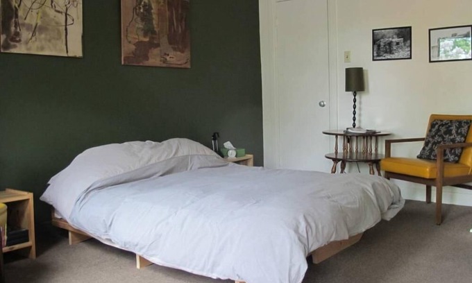 Angus Apartment | Montreal Rosemont: Lovely studio for rent in Montreal