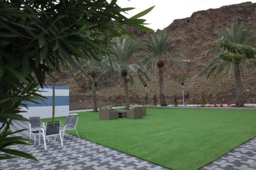 Dadna House | Moon night resort For Family and groups