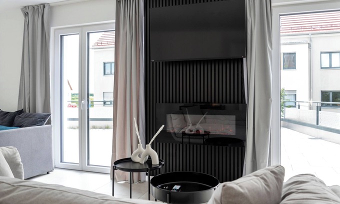 Eching Apartment | MOONLIVING Family Suite Apartment near Munich - Free Parking