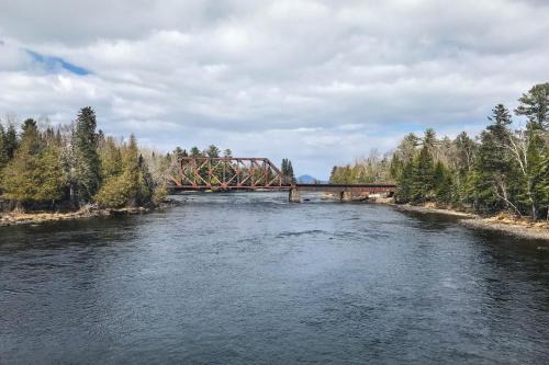 Northeast Somerset House | Moosehead Memories + Sandbar Cabin
