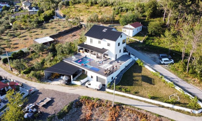 Vinho House | Moradia Activ MarVão