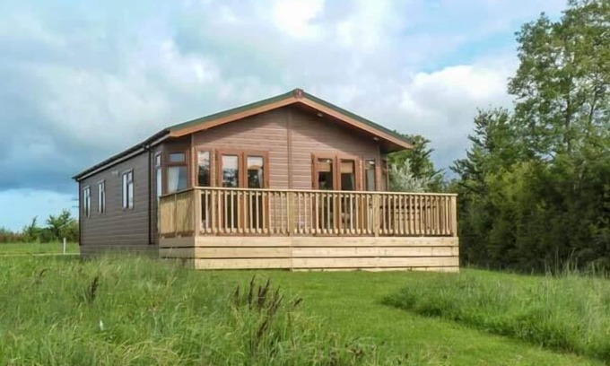 Puxton Cottage | MORGAN LODGE, family friendly, luxury holiday cottage in Hewish