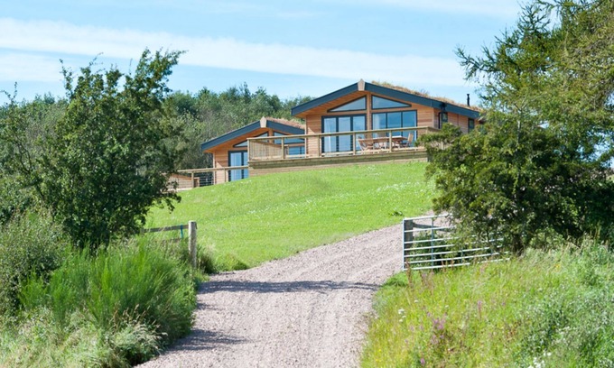 St. Andrews Ski Chalet | Morison Holiday Lodge