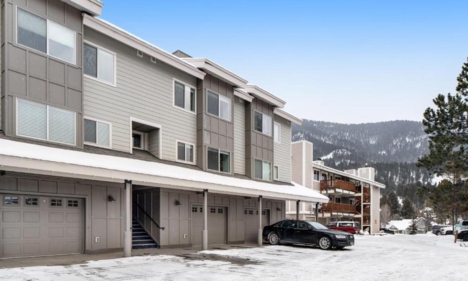 Big Sky Meadow Village Apartment | Morning Sun 2061B