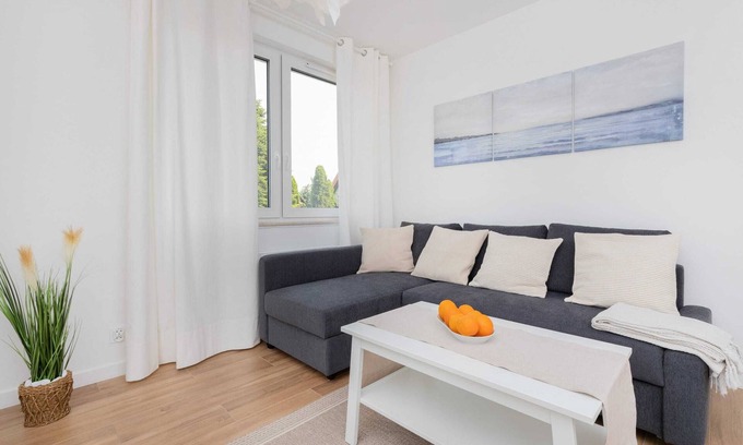 Puck Apartment | Morska Bryza 28 | Stylish Apartment | Desk | Parking
