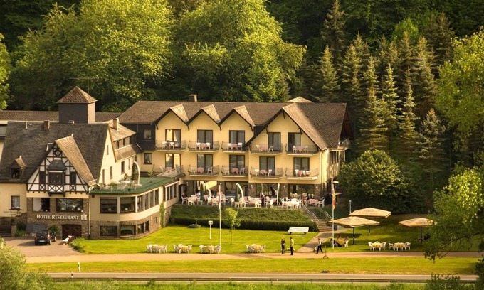 Brodenbach Hotel | Moselhotel Restaurant Peifer