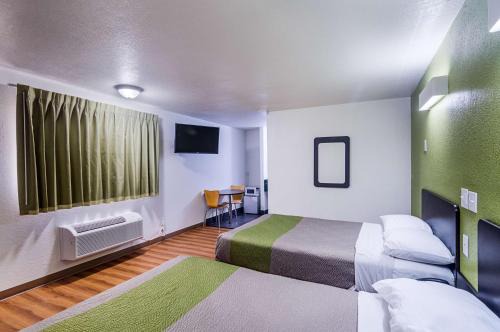 Childress Hotel | Motel 6-Childress, TX