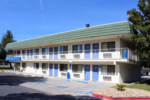 King City Hotel | Motel 6-King City, CA