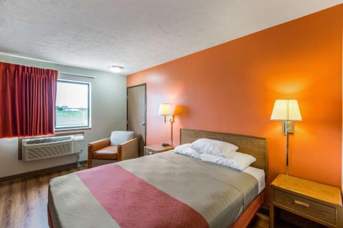 Percival Hotel | Motel 6-Percival, IA