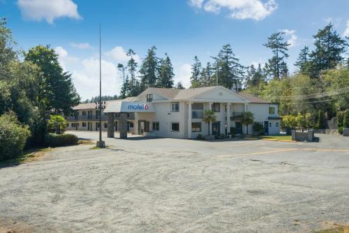 Saanichton Hotel | Motel 6-Saanichton, BC - Victoria Airport