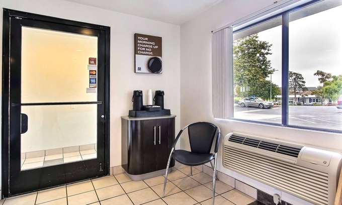 Watsonville Hotel | Motel 6 Watsonville, CA - Monterey Area