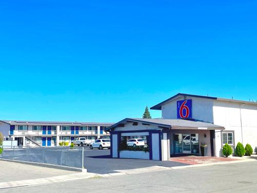 Yuba City Hotel | Motel 6 Yuba City, CA