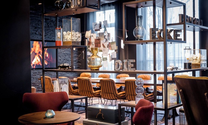 Feuerbach-Ost Hotel | Motel One Stuttgart-Feuerbach