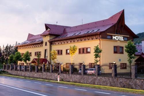 Valenii Hotel | Motel Vector