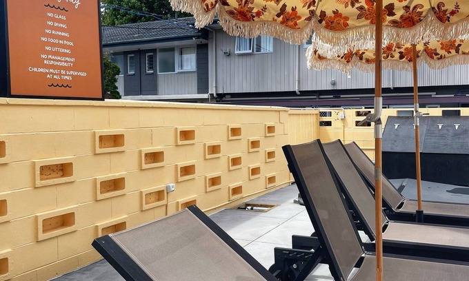 Mount Eden Hotel | Mount Eden Motel