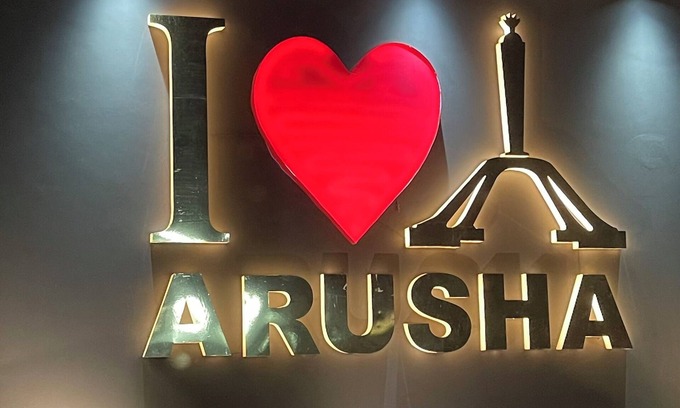 Arusha House | Mount Meru Baraka House. Locatedin Themi hill St, Njiro Rd Free WiFi & breakfast