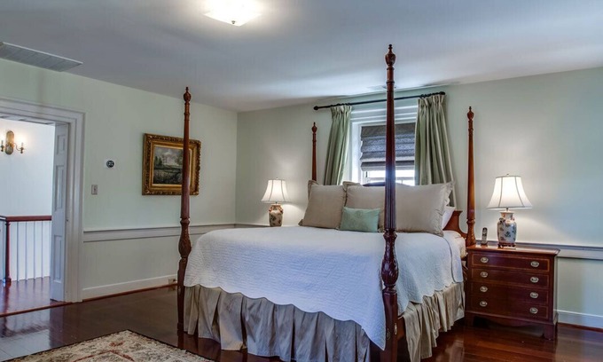 Keene House | Mount Pleasant Manor with pool