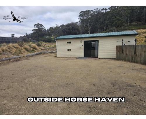 Mount Rumney House | Mount Rumney Escapes - Platypus Cabin