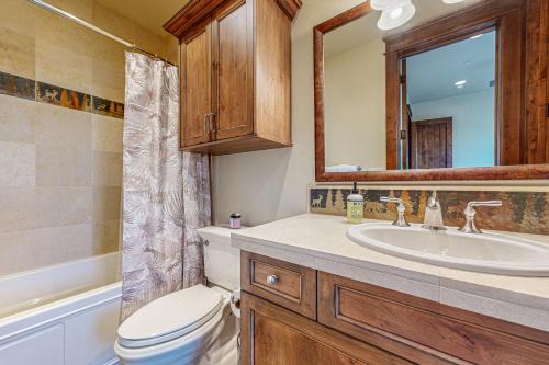 Edwards House | Mountain Breeze Retreat