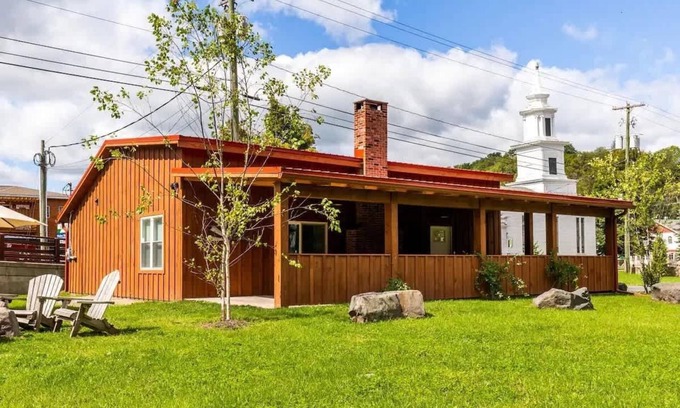 Windham House | Mountain Cabin with Scenic Views and Hot Tub