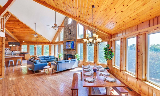 White Haven House | Mountain Chalet ~ Heated Pool and Spa ~ Sauna ~ Gorgeous Views ~ 2 Fire Pits
