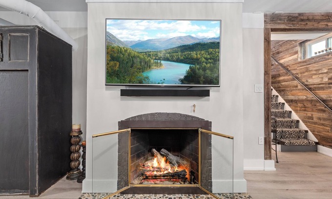 Washington Park West House | Mountain Charm in the City - Fireplace, Parking, WiFi